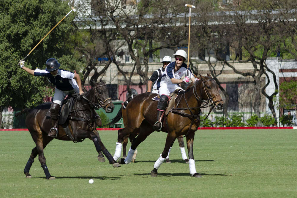 USA's Winston Painter races to the ball at full speed during the polo showcase on Palermo's Field 1. 