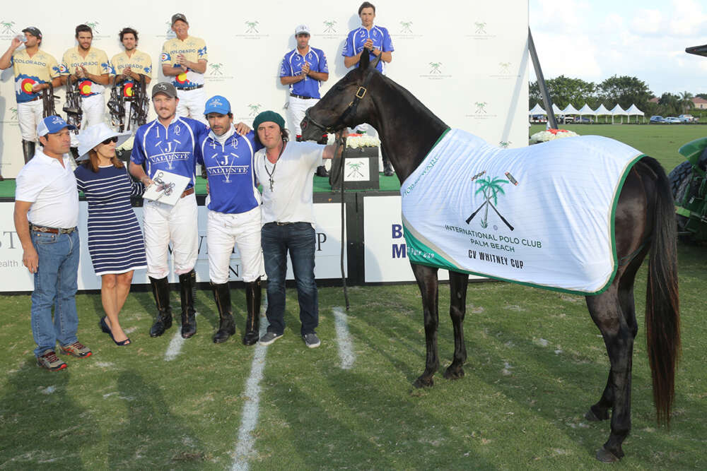 Best Playing Pony C.V. Whitney Cup Final: Mentolada, played by Adolfo Cambiaso, owned by J5 Equestrian, pictured with Gustavo Gomez, Rob Jornayvaz and Juan Aneas. The award was presented by Brenda Lynn of the Museum of Polo and Hall of Fame.