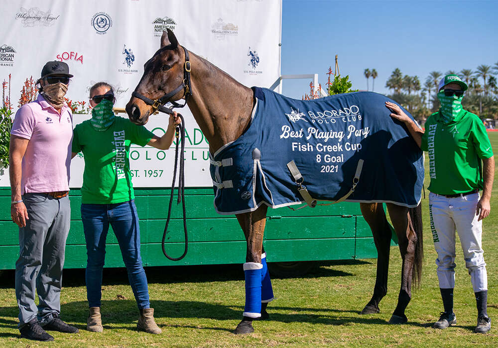 Best Playing Pony Kahuna, played and owned by Carlitos Galindo. Presented by Frederick Mannix and pictured with Meaghan Galindo. ©Kerri Kerley